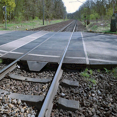 Erneuerung des Bahnübergangs km 25,919 Erkner an der Strecke 6153 Berlin – Frankfurt / Oder